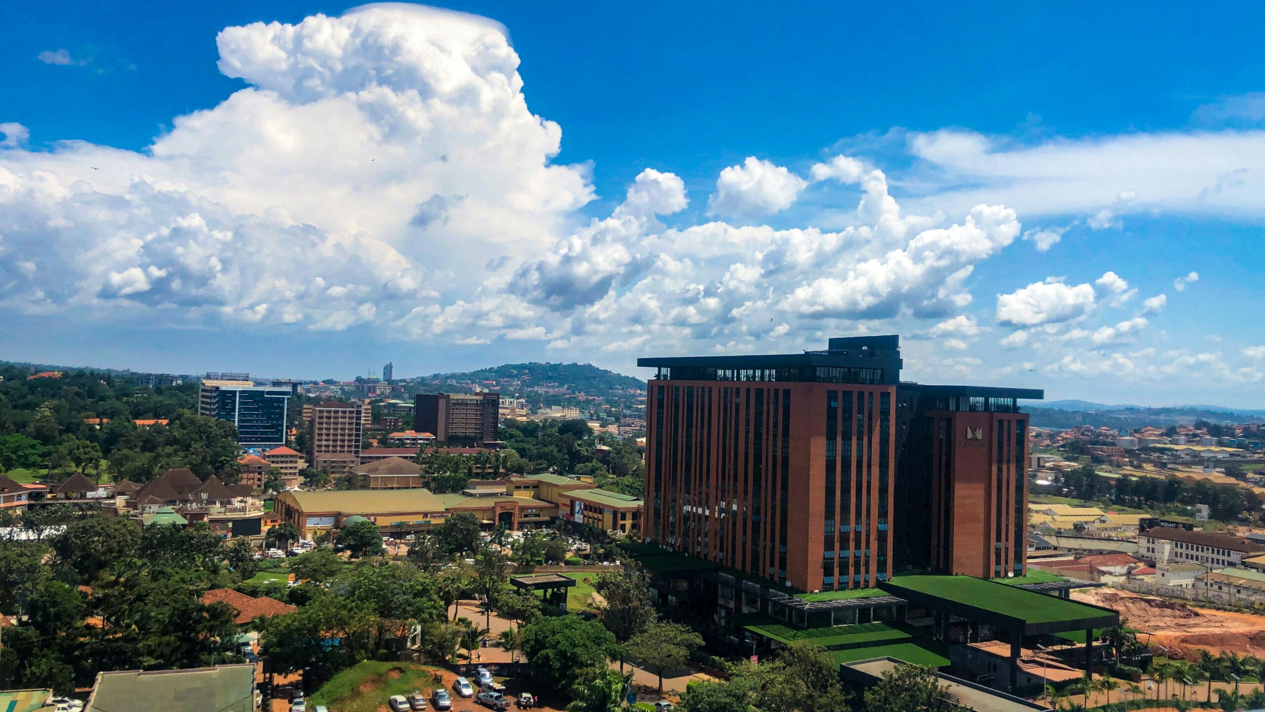 Kampala nászúti útikalauz: romantikus és luxus élmények